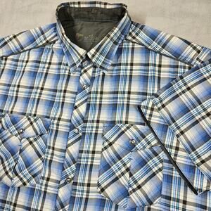 Kuhl Eluxur Pearl Snap Shirt Mens Medium Blue Plaid Short Sleeve Shirt Outdoor